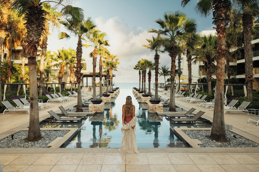 Private transfer to Breathless Riviera Cancun Resort & Spa from Cancun Airport